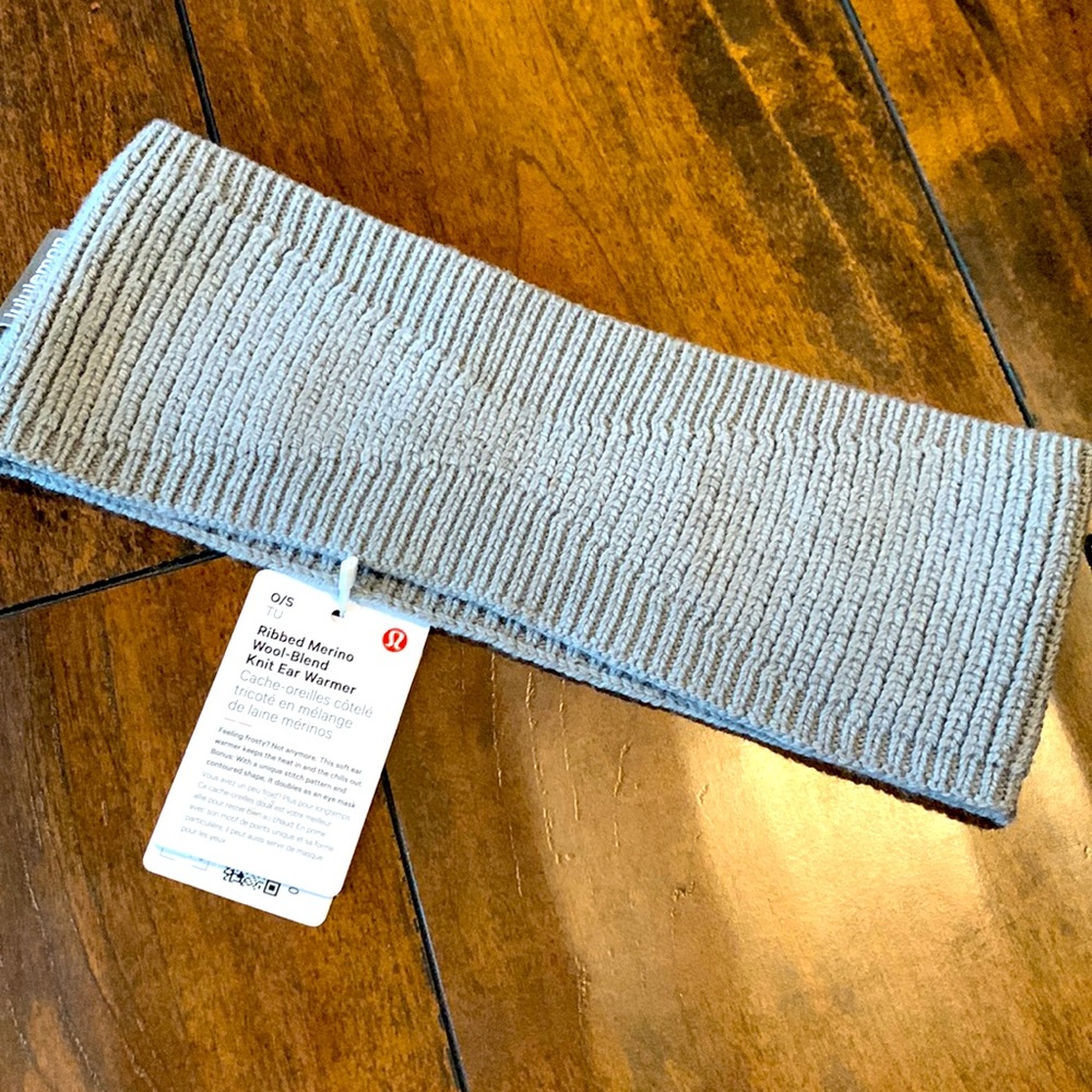 NWT: lululemon ribbed merino wool blend knot ear warmer